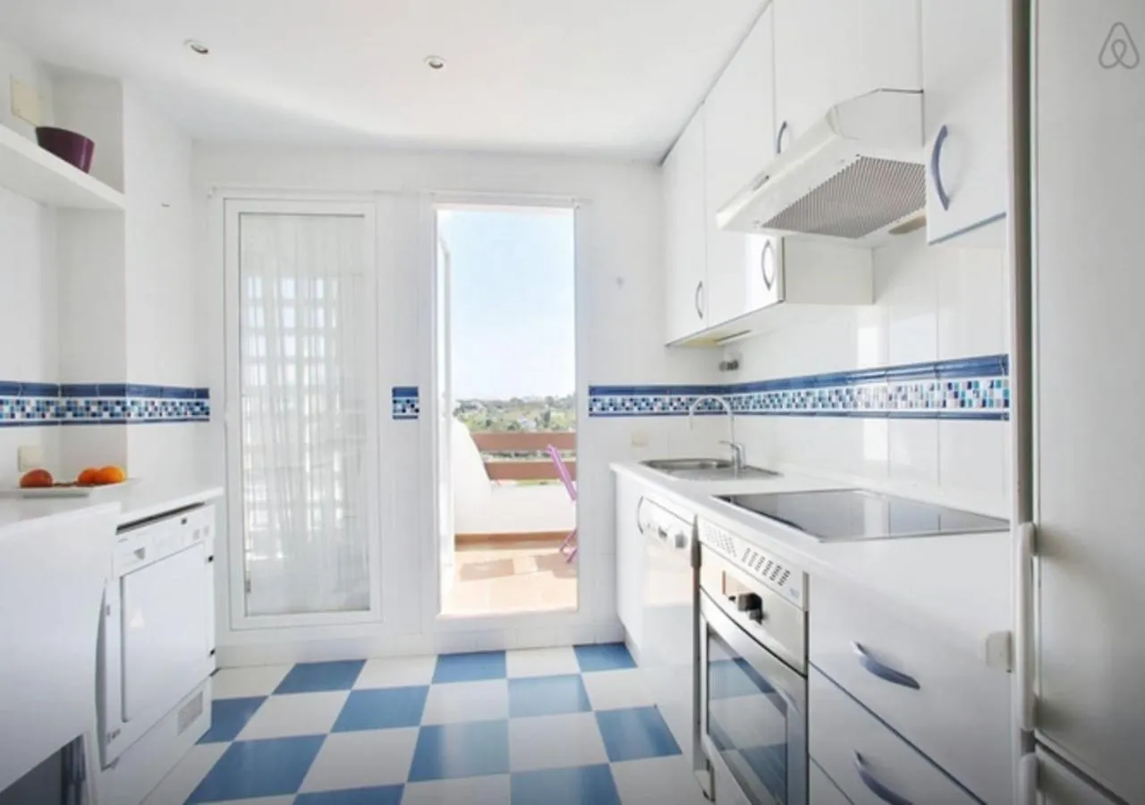 Atico Maravilloso Y Tranquilo, Ideal Para Desconectar Estepona